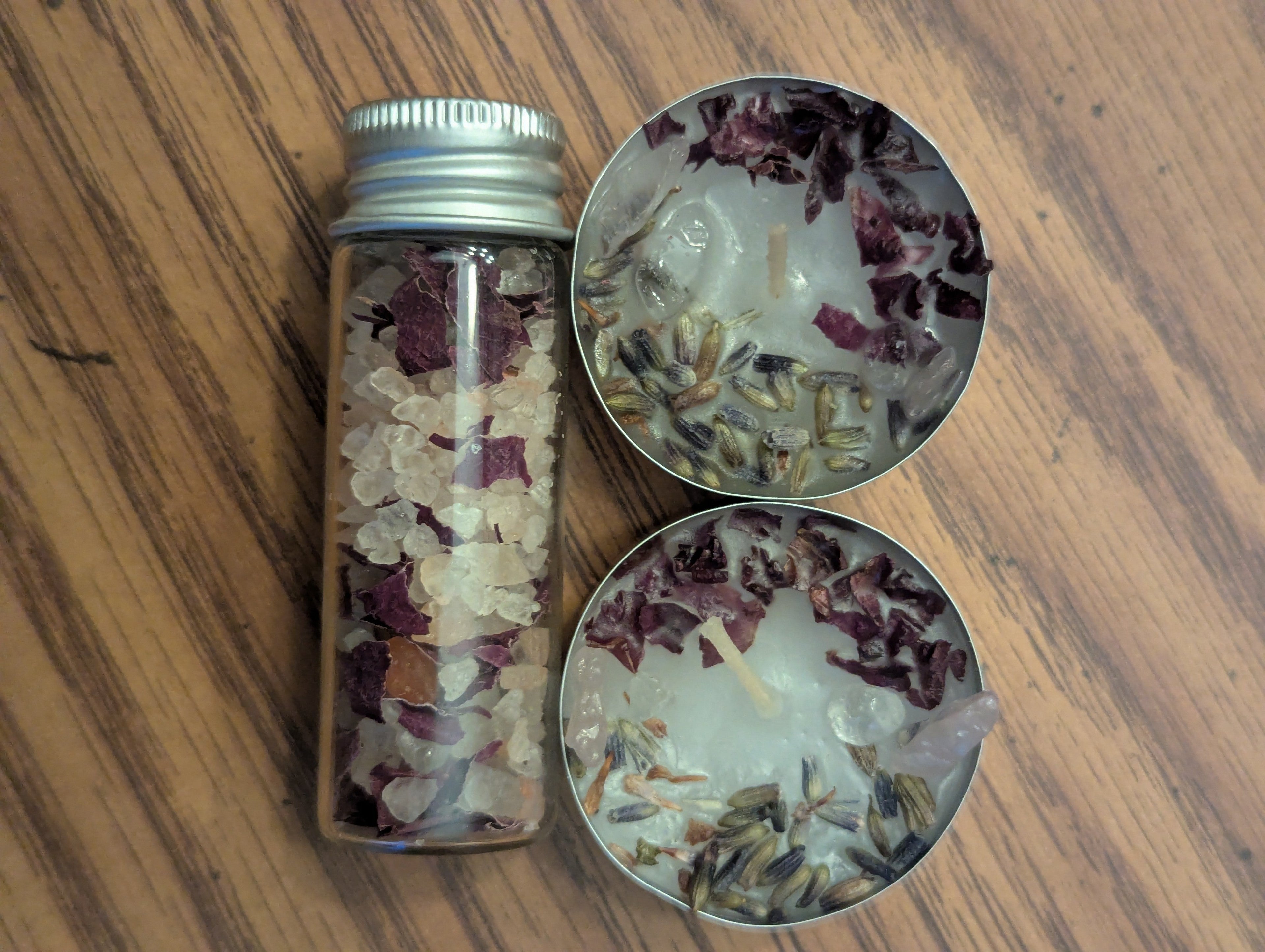 Mini Glamour Love Spell Kit | Rose Quartz, Lavender Tea Lights & Rose Himalayan Salts