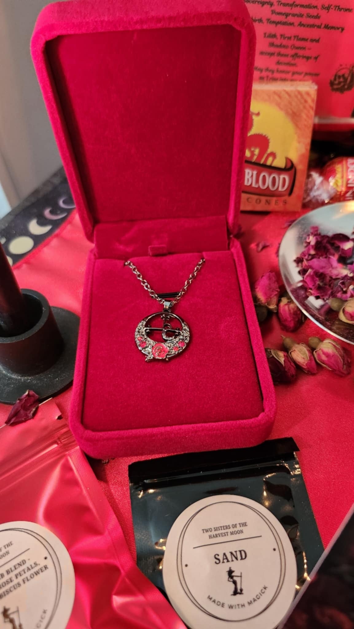 Lilith Ritual Devotional Box – Sovereignty, Shadow Work & the Unbound Feminine