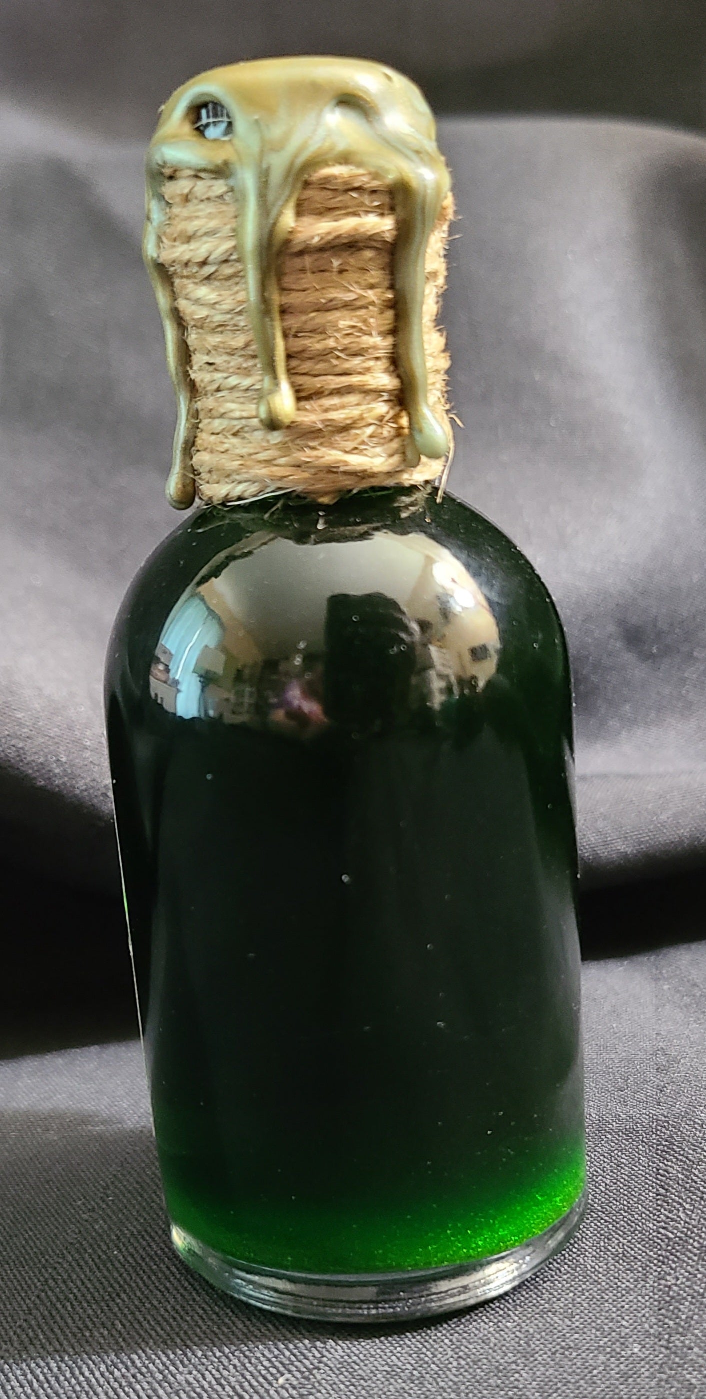 Decorative Potion Bottle - Snake Venom