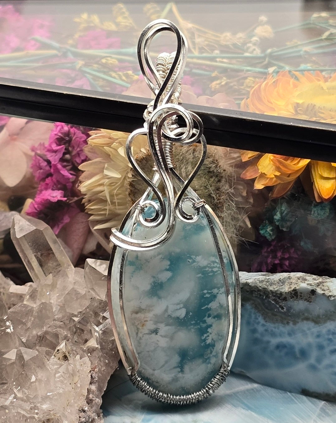 Blue &amp; White Plume Agate Pendant