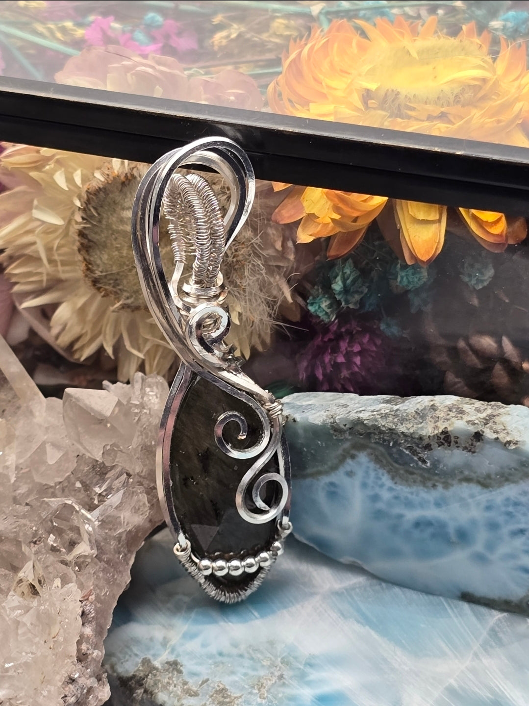 Faceted Sunset Labradorite Pendant With Accent Beads