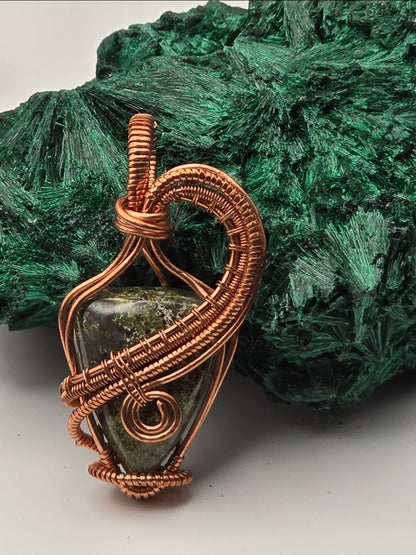 Dragonblood Grovefire Pendant