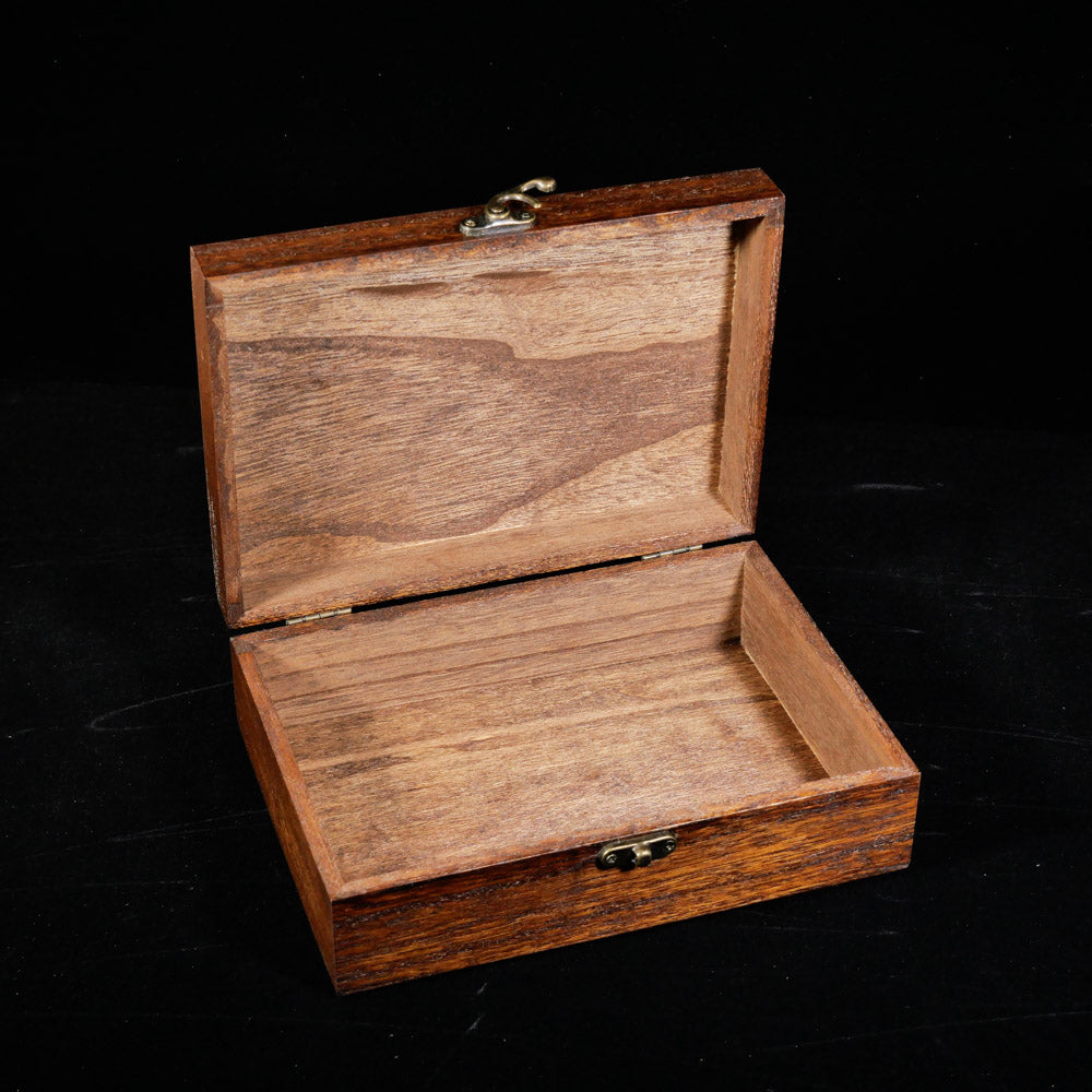 Spellcasting Deluxe Starter Kit box empty