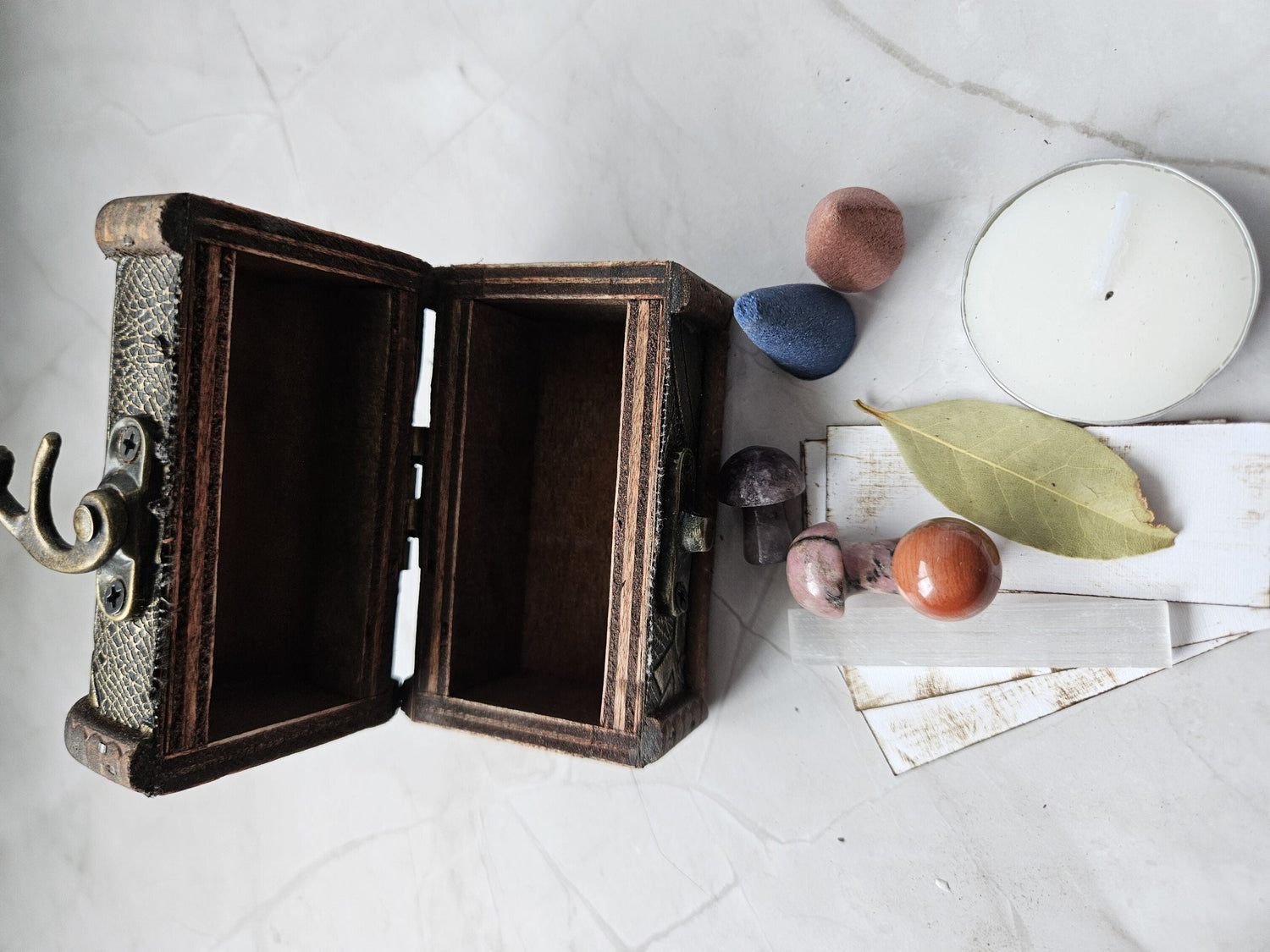 Mini Manifestation Boxes – Spiritual Gift Sets with Crystals, Incense &amp; Affirmations