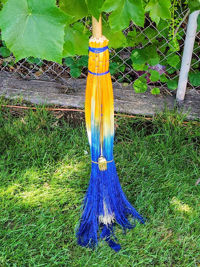 Divination Full Broom