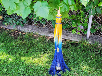 Divination Full Broom