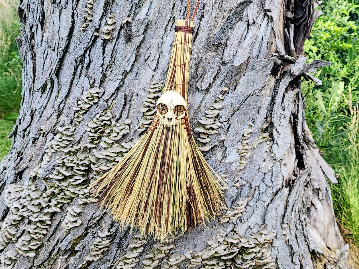 The Forsaken Hand Broom