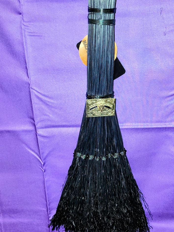 Spirits Talk Handbroom