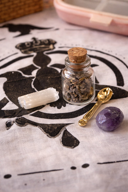Portable Ritual Kit – Travel Altar Set | Witchcraft Tools, Crystals, Mini Spell Kit