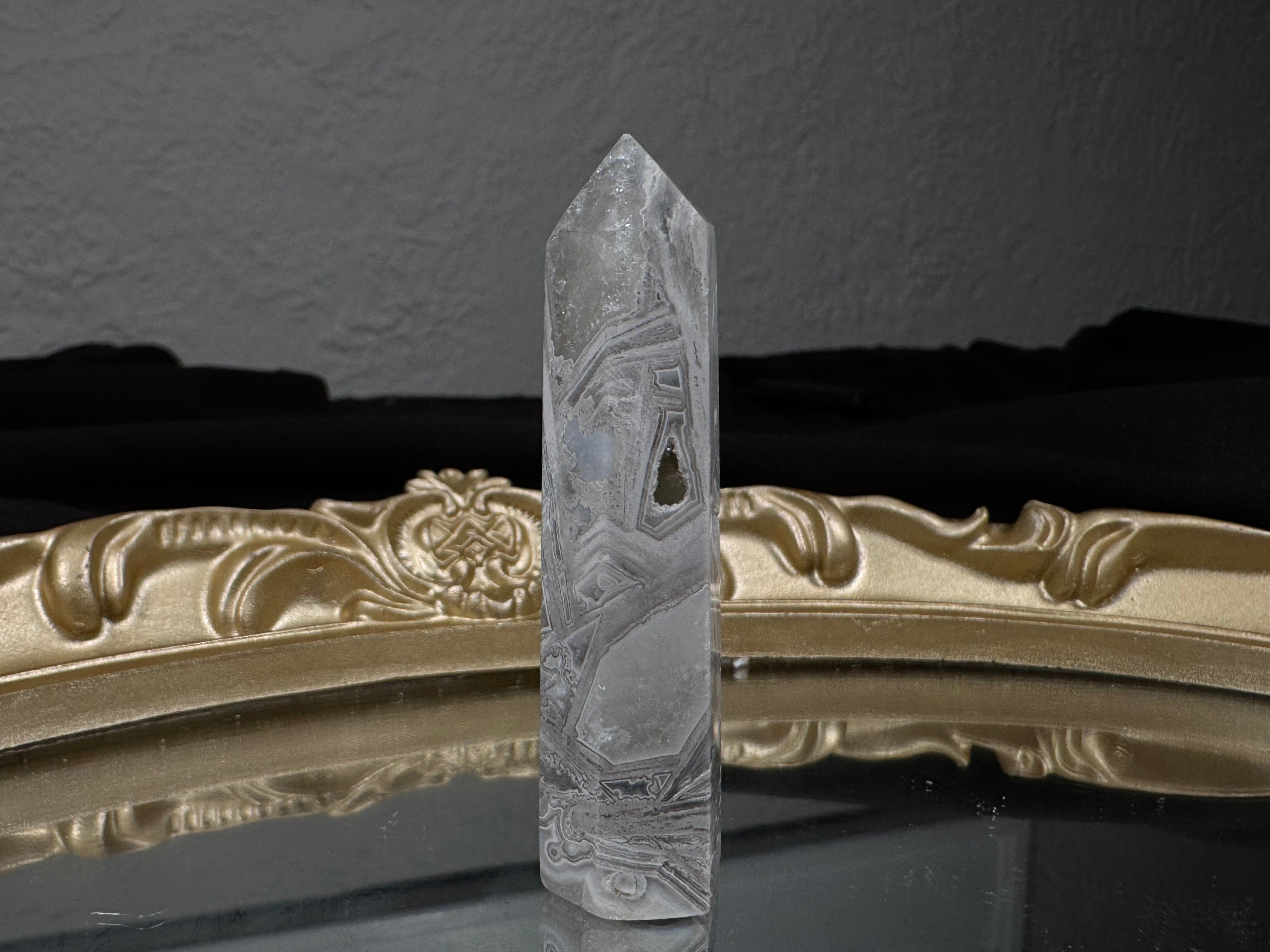 White lace Agate Tower