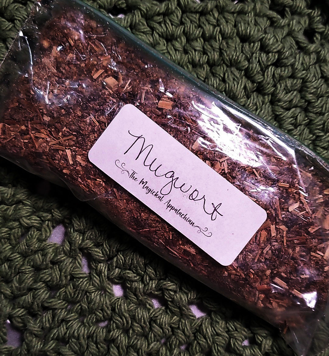 Mugwort – 1 oz (Artemisia vulgaris)