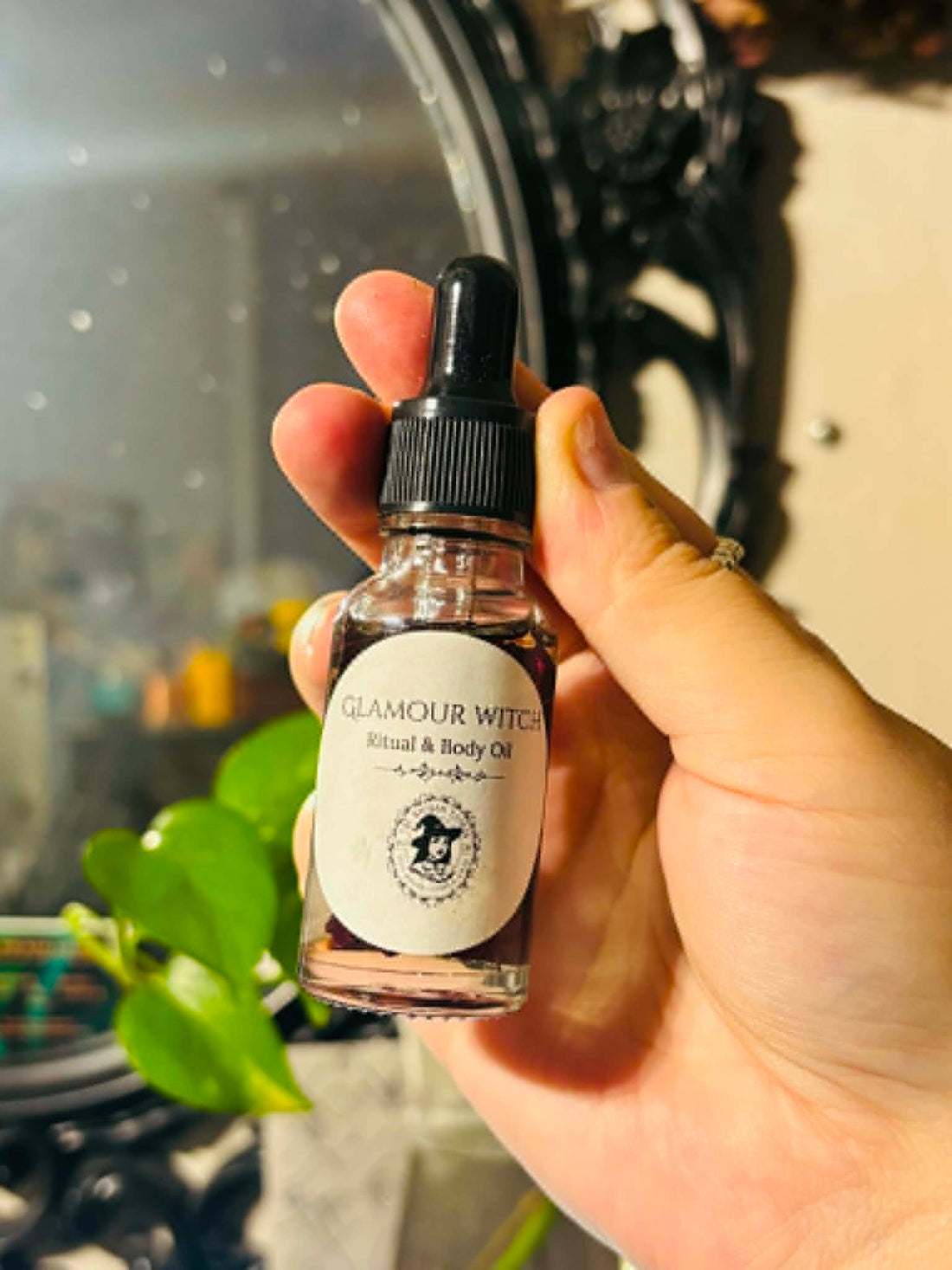 Glamour Witch Ritual Oil