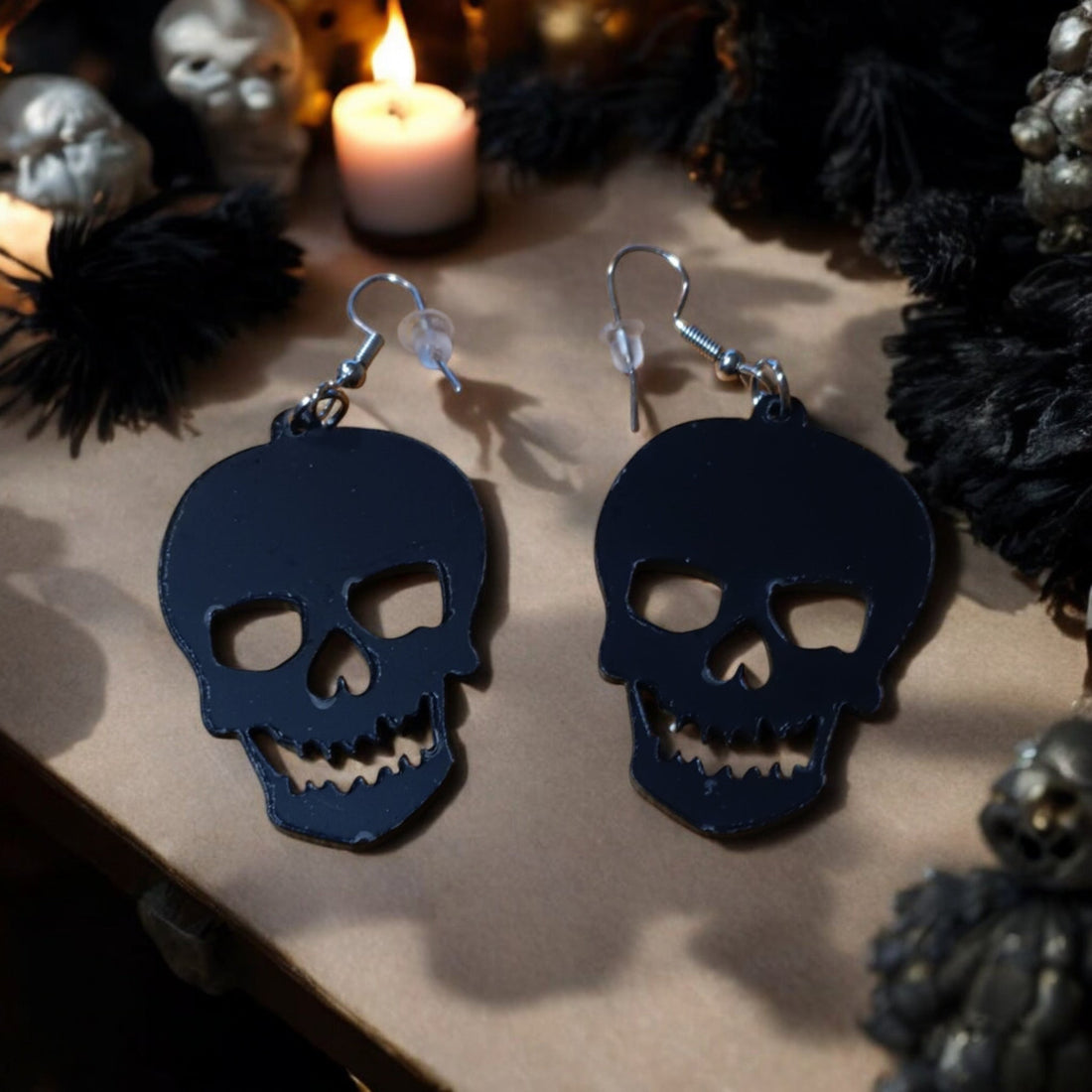 Black Acrylic Skull Dangle Earrings – Spooky &amp; Stylish Halloween Jewelry