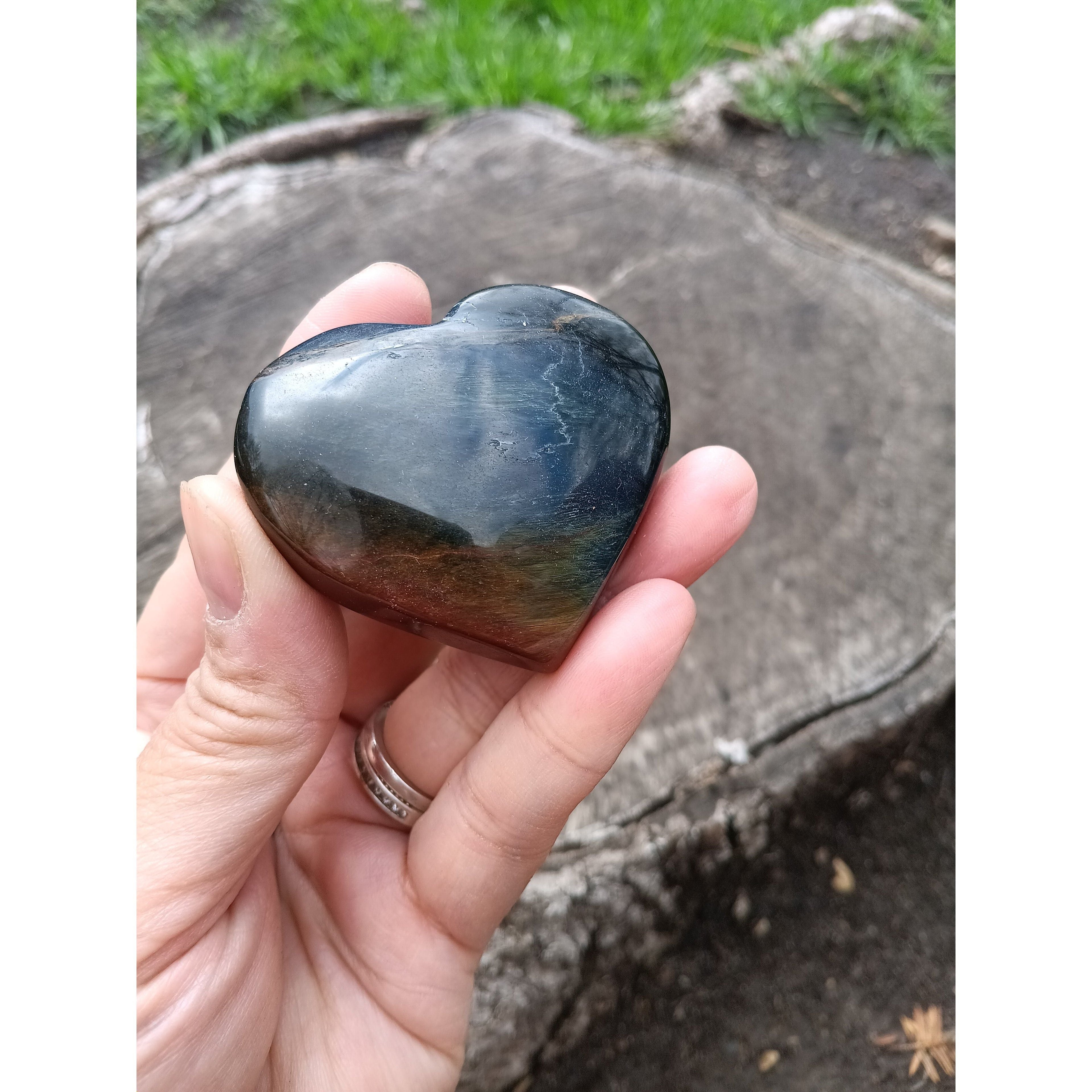 Blue Tiger Eye Heart Crystal – Grounding &amp; Protective Stone