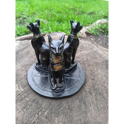 Egyptian Bastet Cat Guardian Pentacle Sphere Holder – Triple Feline Protection for Crystals &amp; Altars