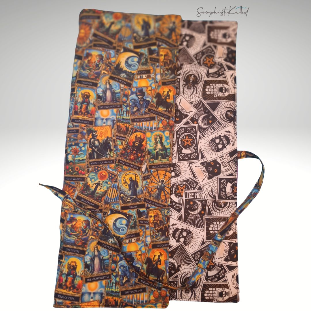 Classic Tarot &amp; Black Cat Reading Mat, Deck Wrap &amp; Altar Cloth | Reversible Padded Tarot Accessory