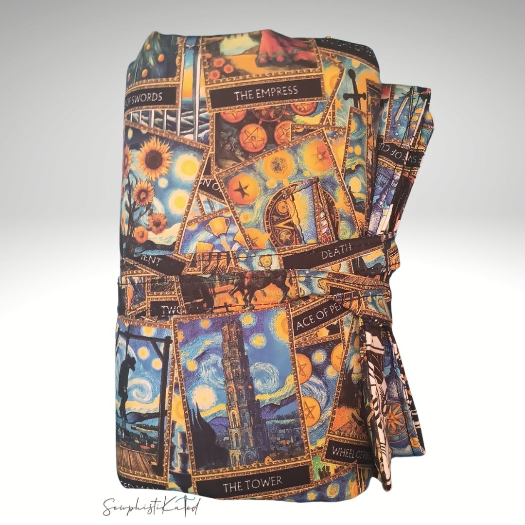 Classic Tarot &amp; Black Cat Reading Mat, Deck Wrap &amp; Altar Cloth | Reversible Padded Tarot Accessory