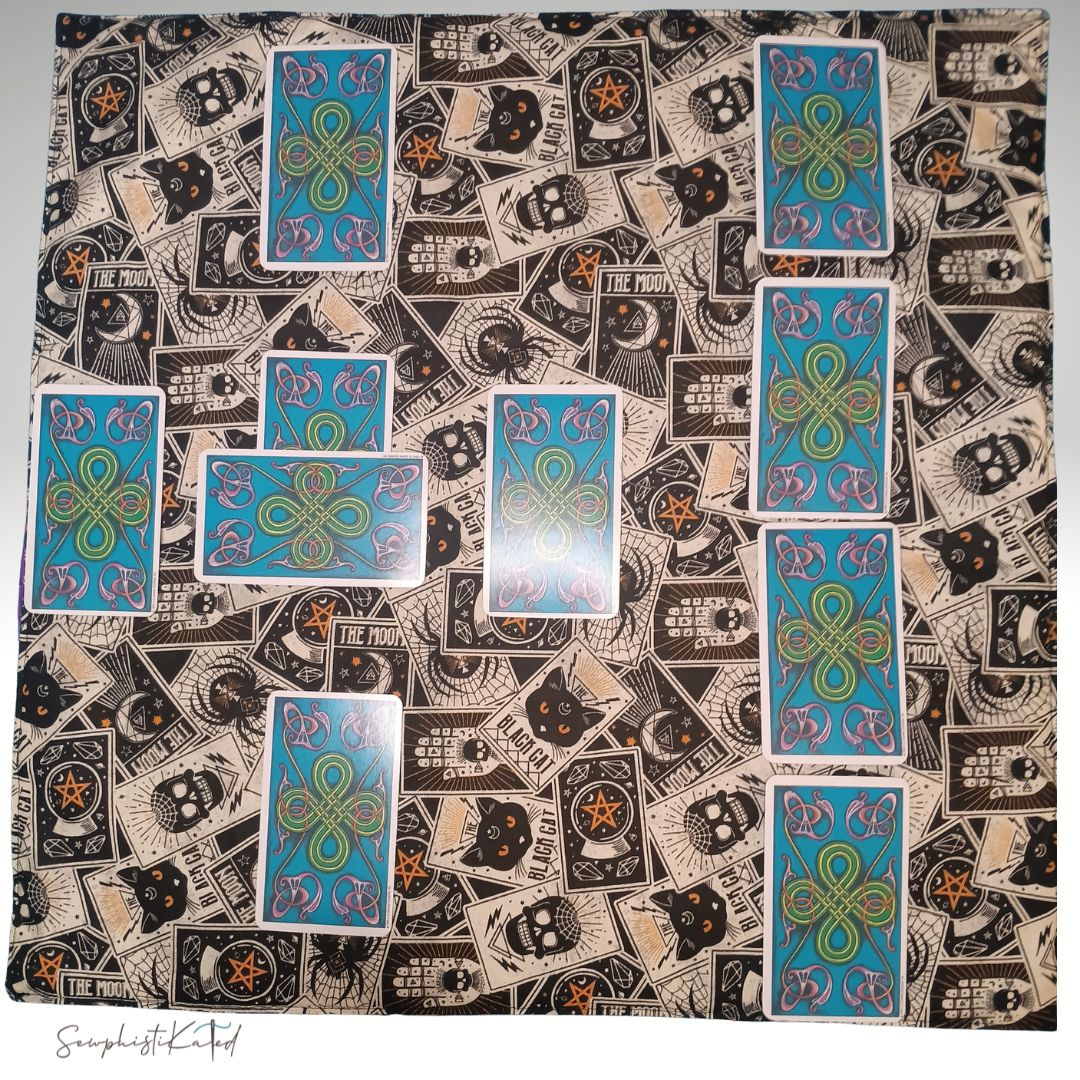 Classic Tarot &amp; Black Cat Reading Mat, Deck Wrap &amp; Altar Cloth | Reversible Padded Tarot Accessory