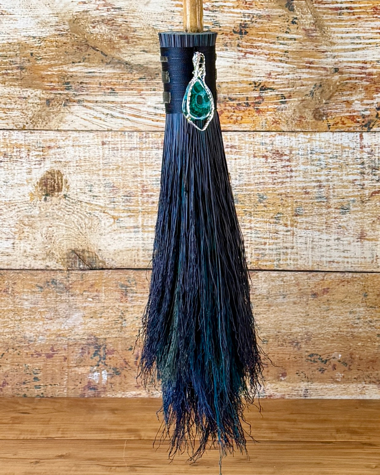 Undercurrent Besom/Broom