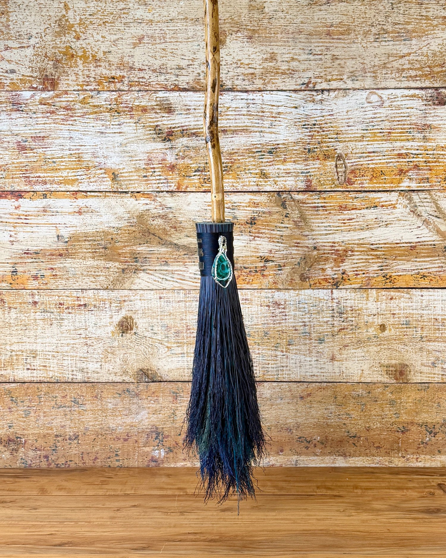 Undercurrent Besom/Broom