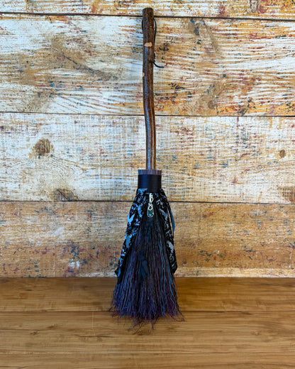 Velvet Veil Mini Besom