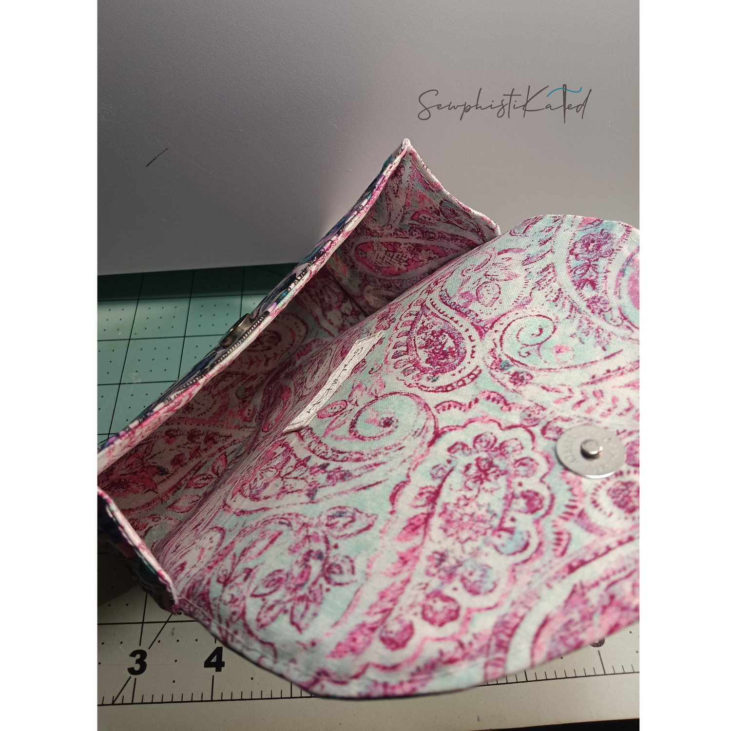 Mystic Pink Tarot Deck Case – Structured Witchy Card &amp; Guidebook Holder