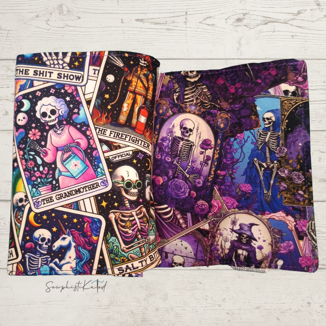 Cosmic Skeleton Wraparound Tarot &amp; Oracle Deck Case + Reading Mat