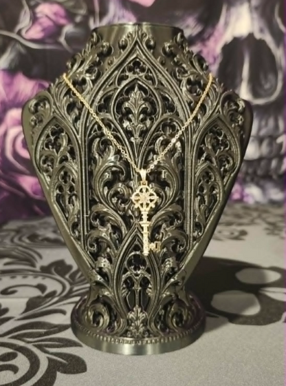 Gothic Baroque Protective Jewelry Bust – 3D Printed Altar Necklace Display
