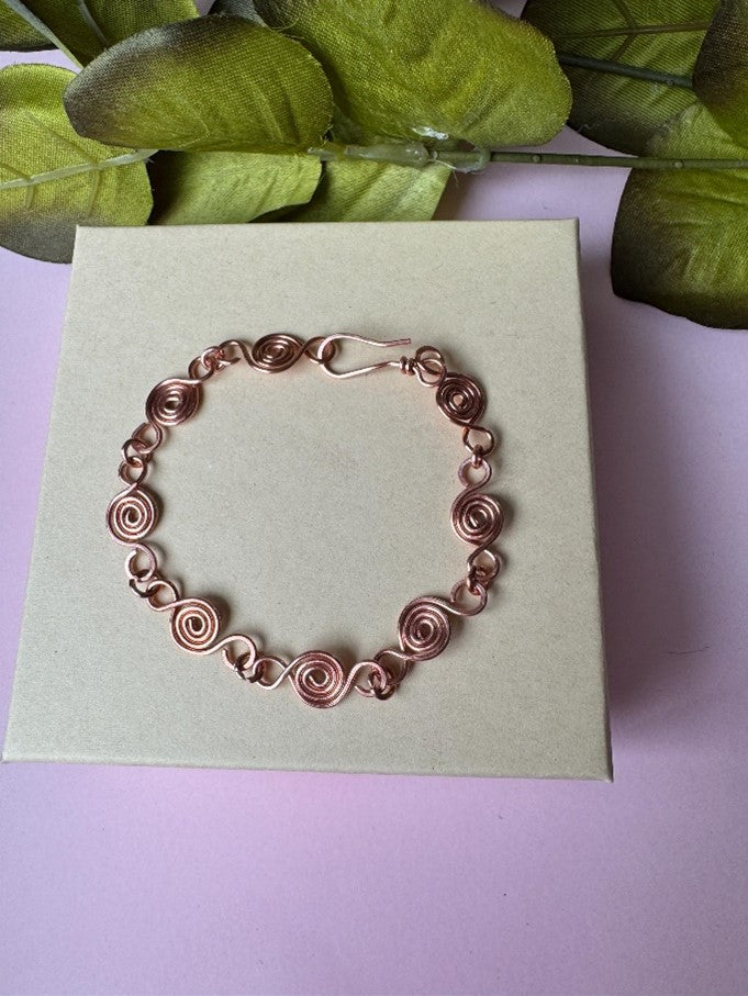 Handmade Copper Spiral Link Bracelet (7.75 inch)