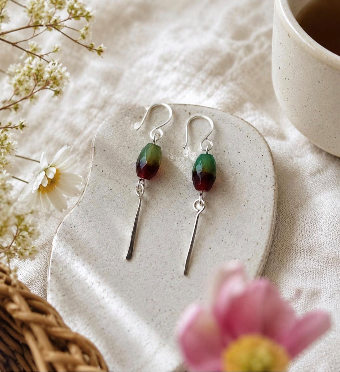 Dainty Agate Dangle Earrings