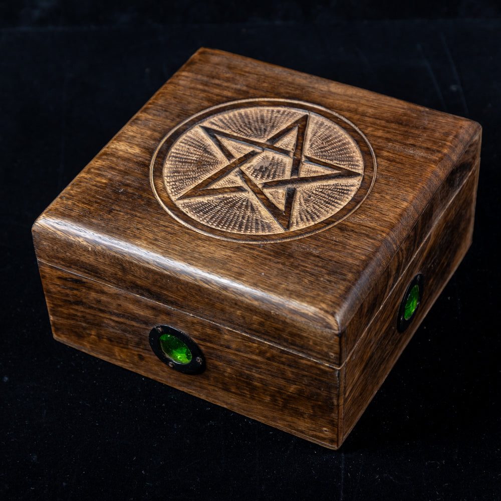 Deluxe Novice Witch Spellcasting Starter Kit with Hardwood Pentacle &amp; “Crystal Eye” Storage Box