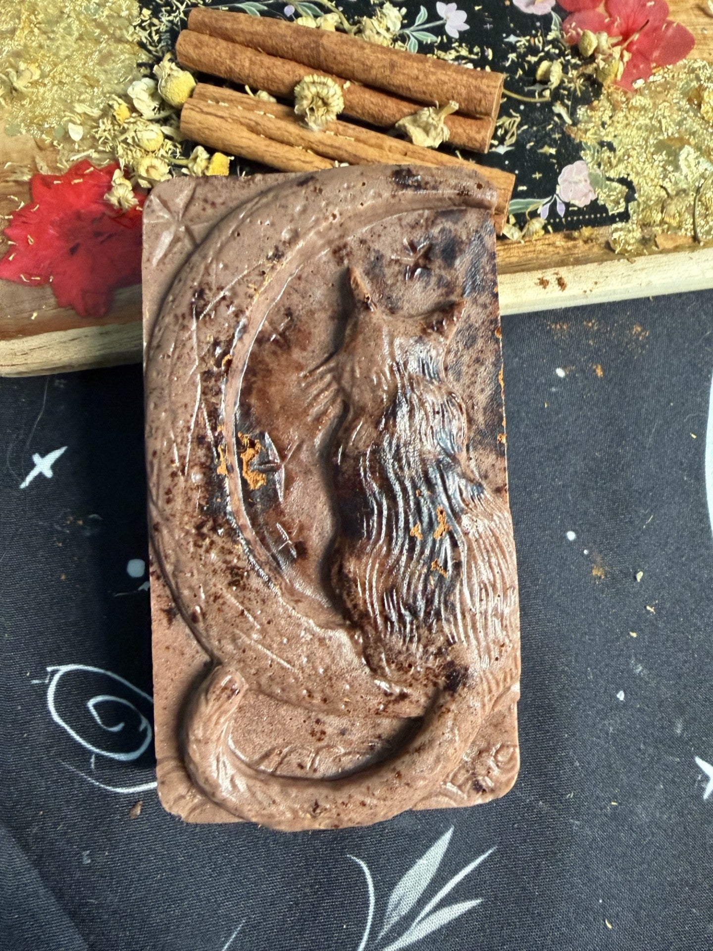 🐈 Grounding Moon Cat Goat Milk Soap ✨