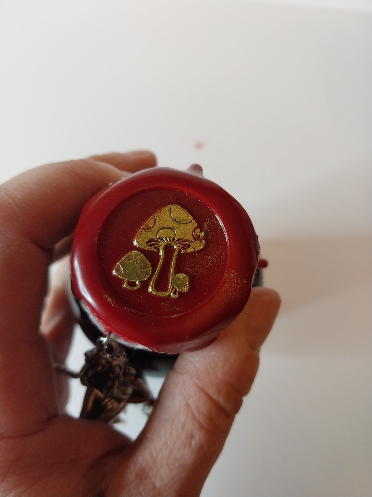 Hexensable | Flying Potion | Decorative Prop Potion