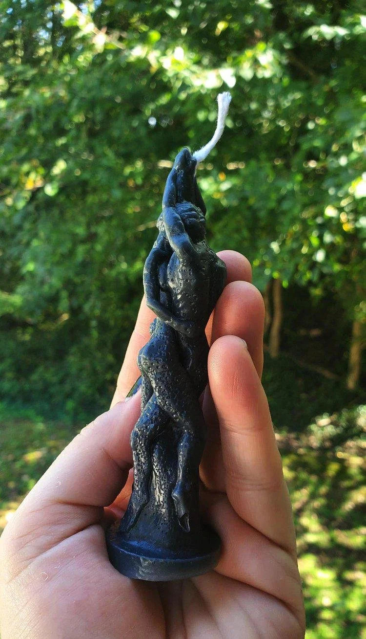 Intertwined Lovers Candle