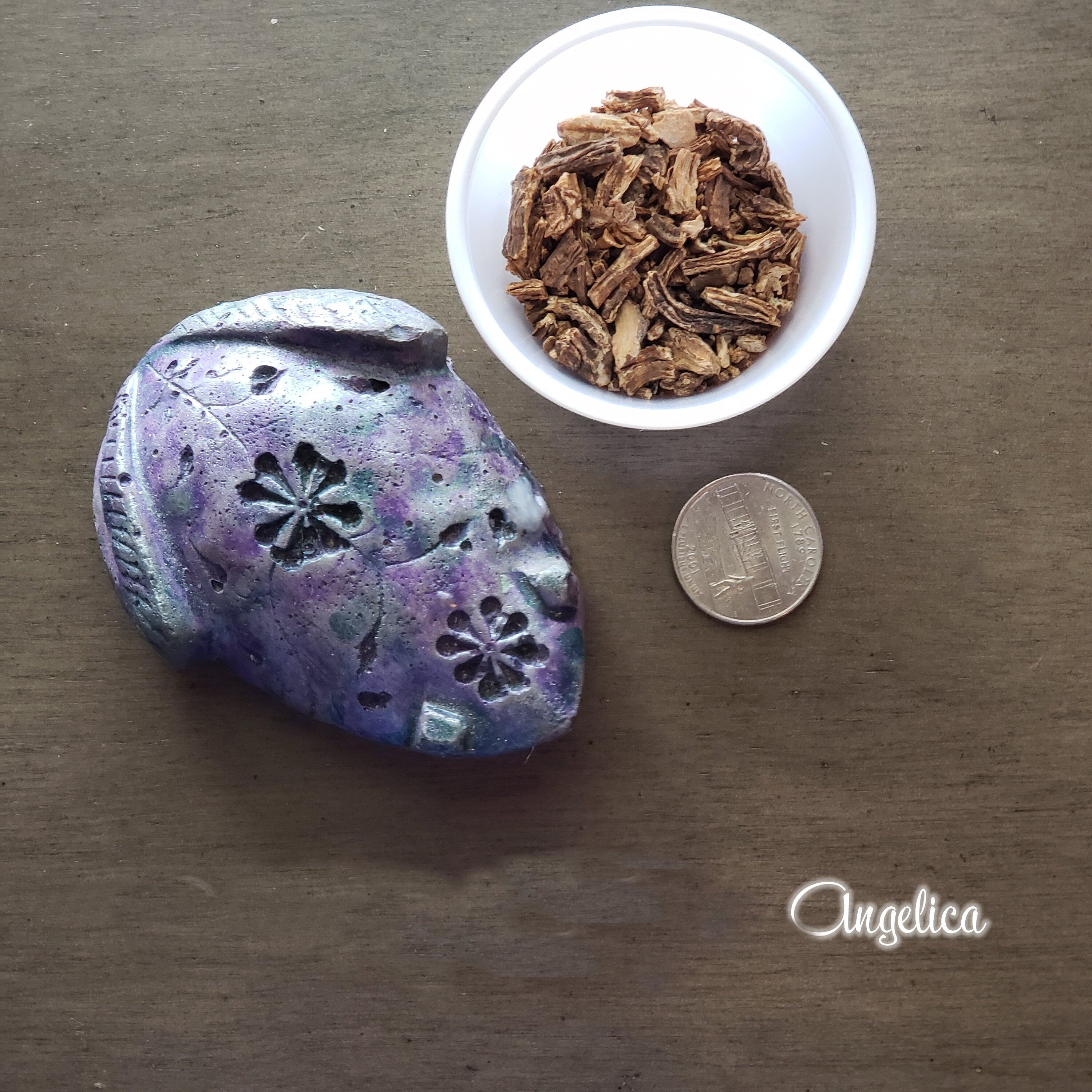 Angelica Root, Protection, Purification, Uncrossing, Healing, Lost Love (1 oz)