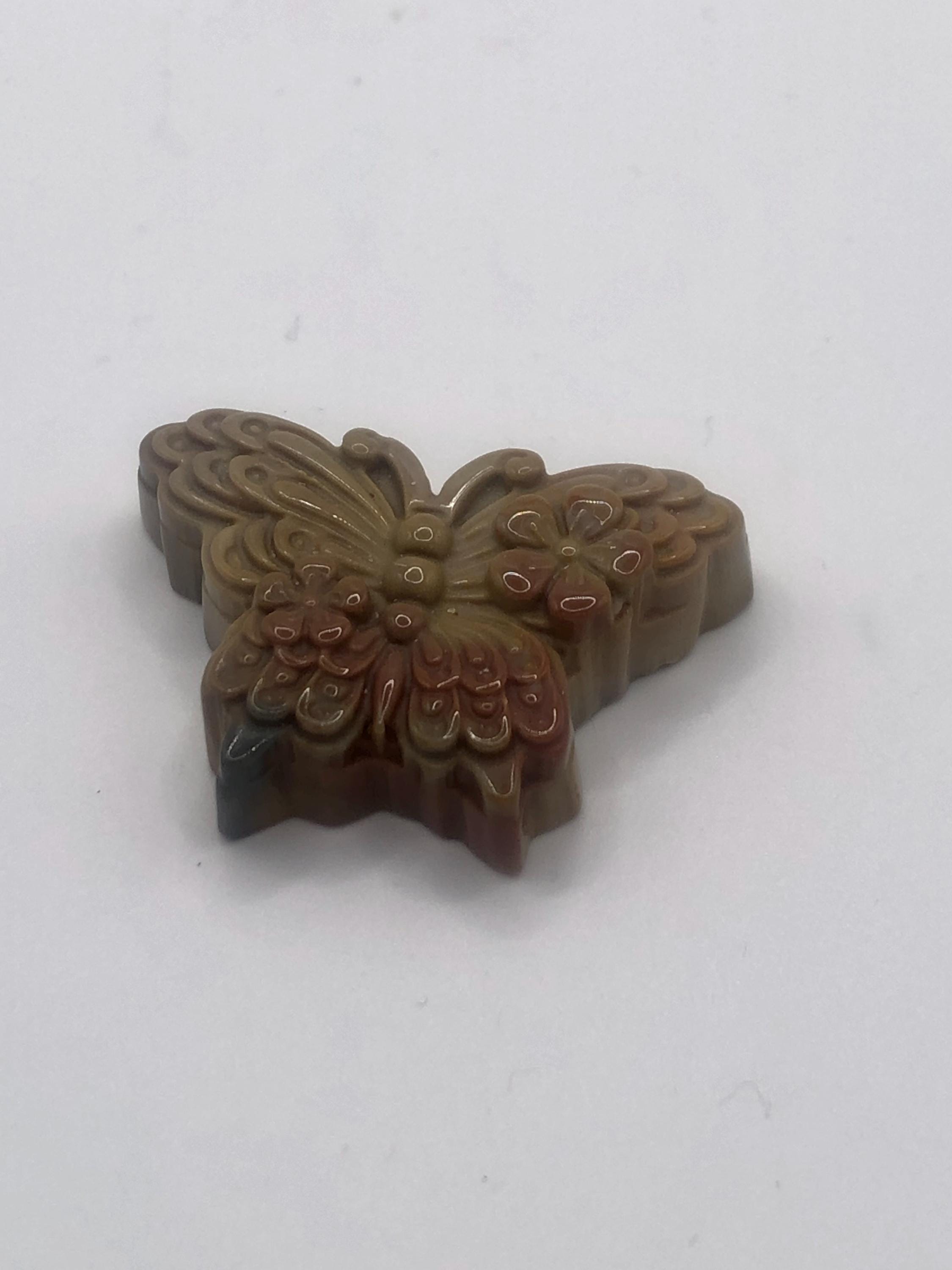 High Grade Hand Carved Alashan Carvings