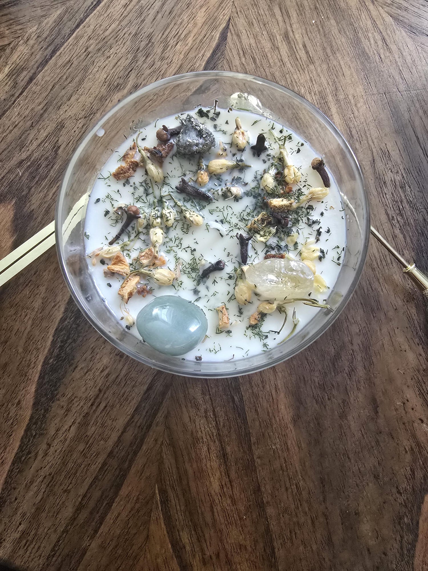 Abundance Intention Candle: Aventurine, Citrine &amp; Pyrite Crystal Blend