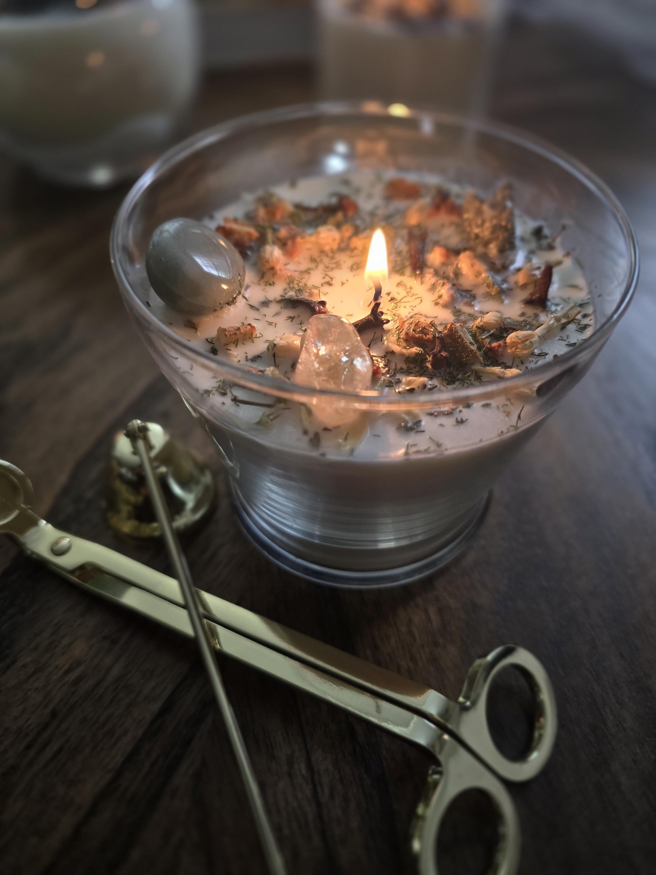 Abundance Intention Candle: Aventurine, Citrine &amp; Pyrite Crystal Blend