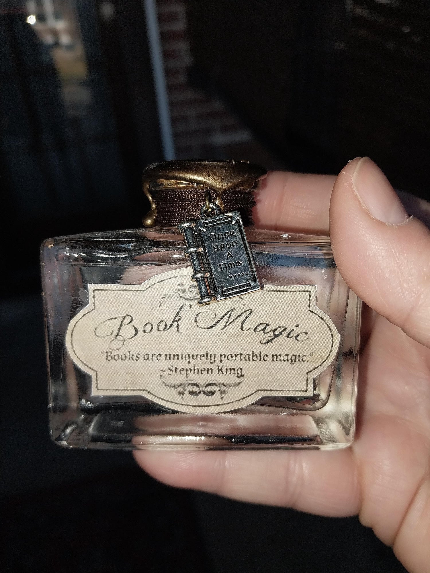 Mini Book Magic Potion: Decorative Bookshelf Decor