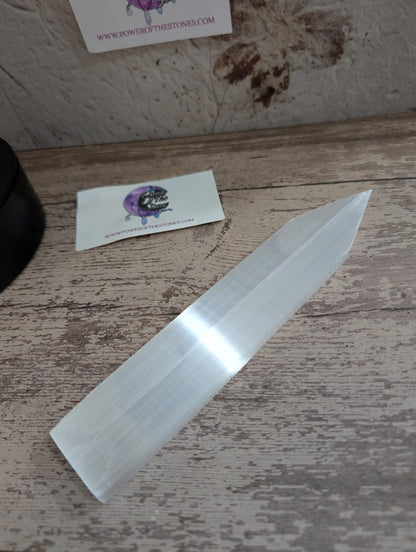 Satin Spar dagger charging plate selenite