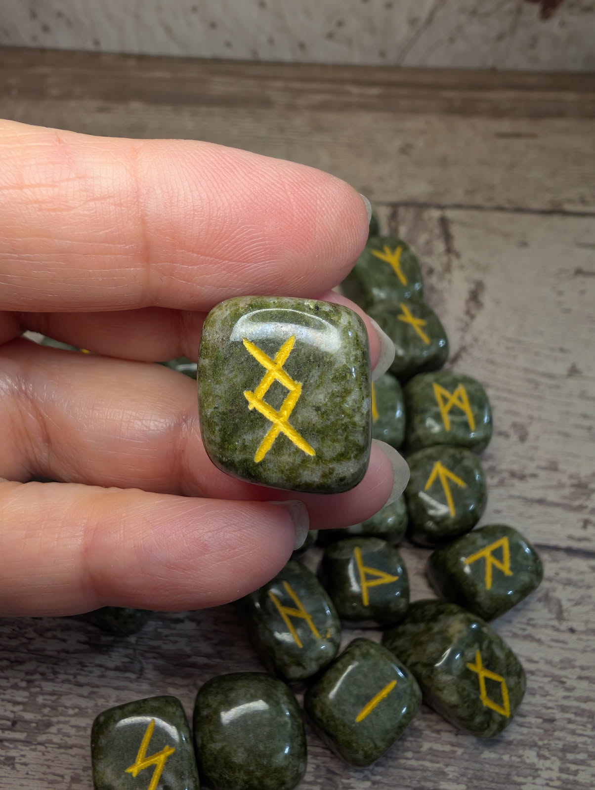 Vesuvianite rune set