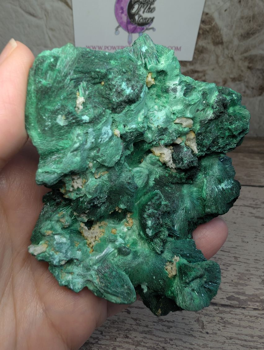 Malachite raw specimen
