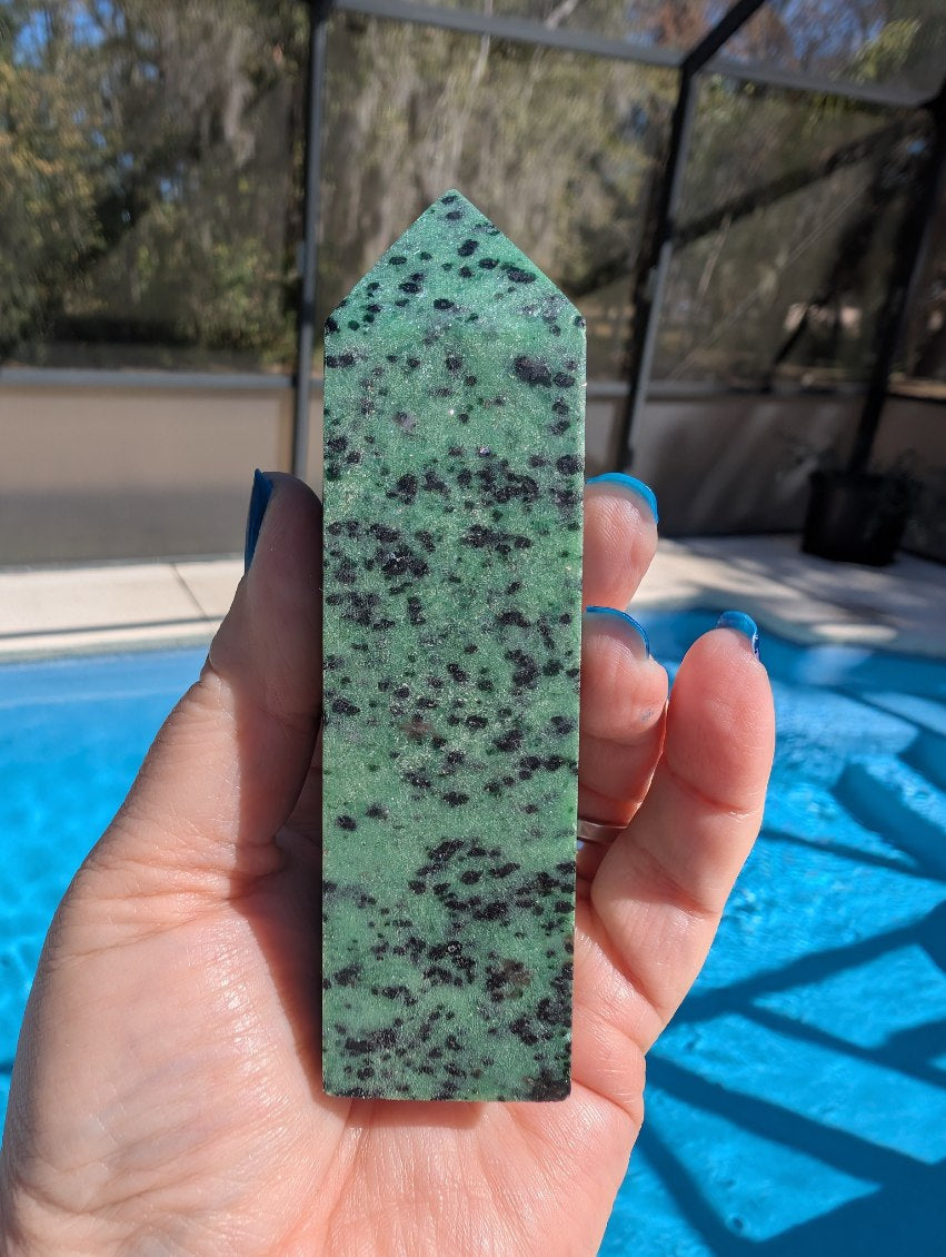 Zoisite obelisk