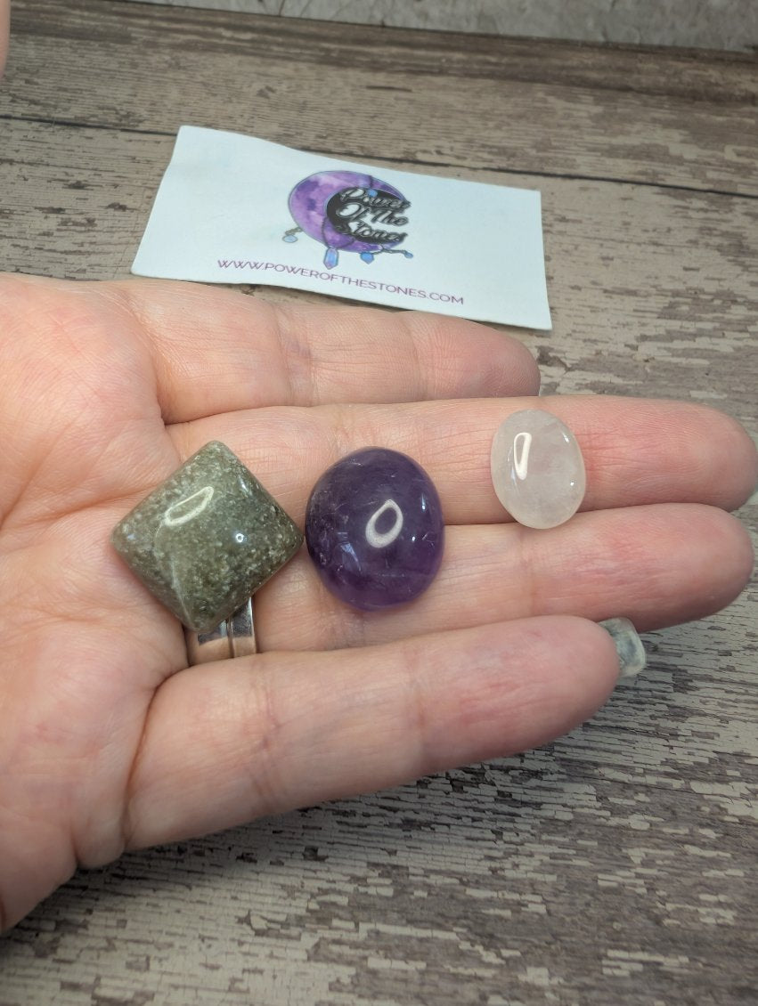 Cabochon mixed lot crystals