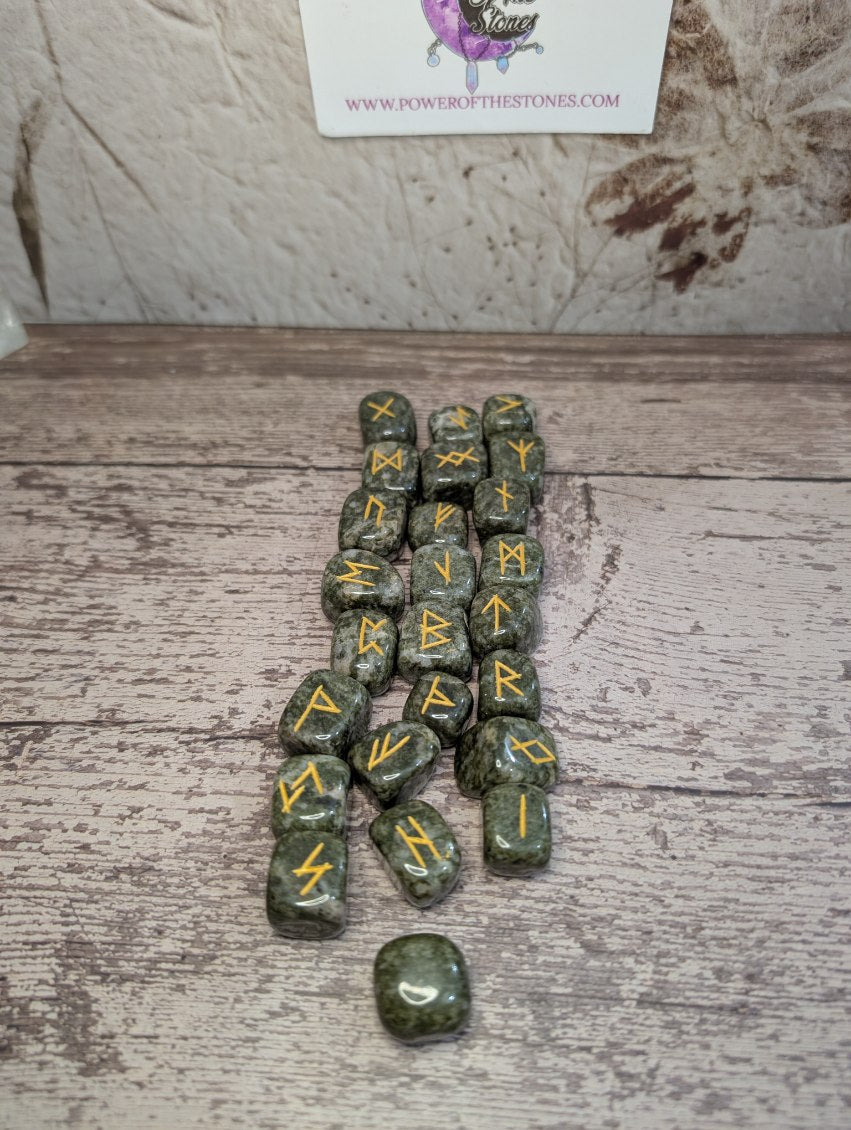 Vesuvianite rune set