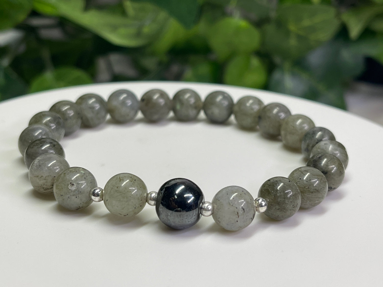 8mm Labradorite Bracelet with Hematite
