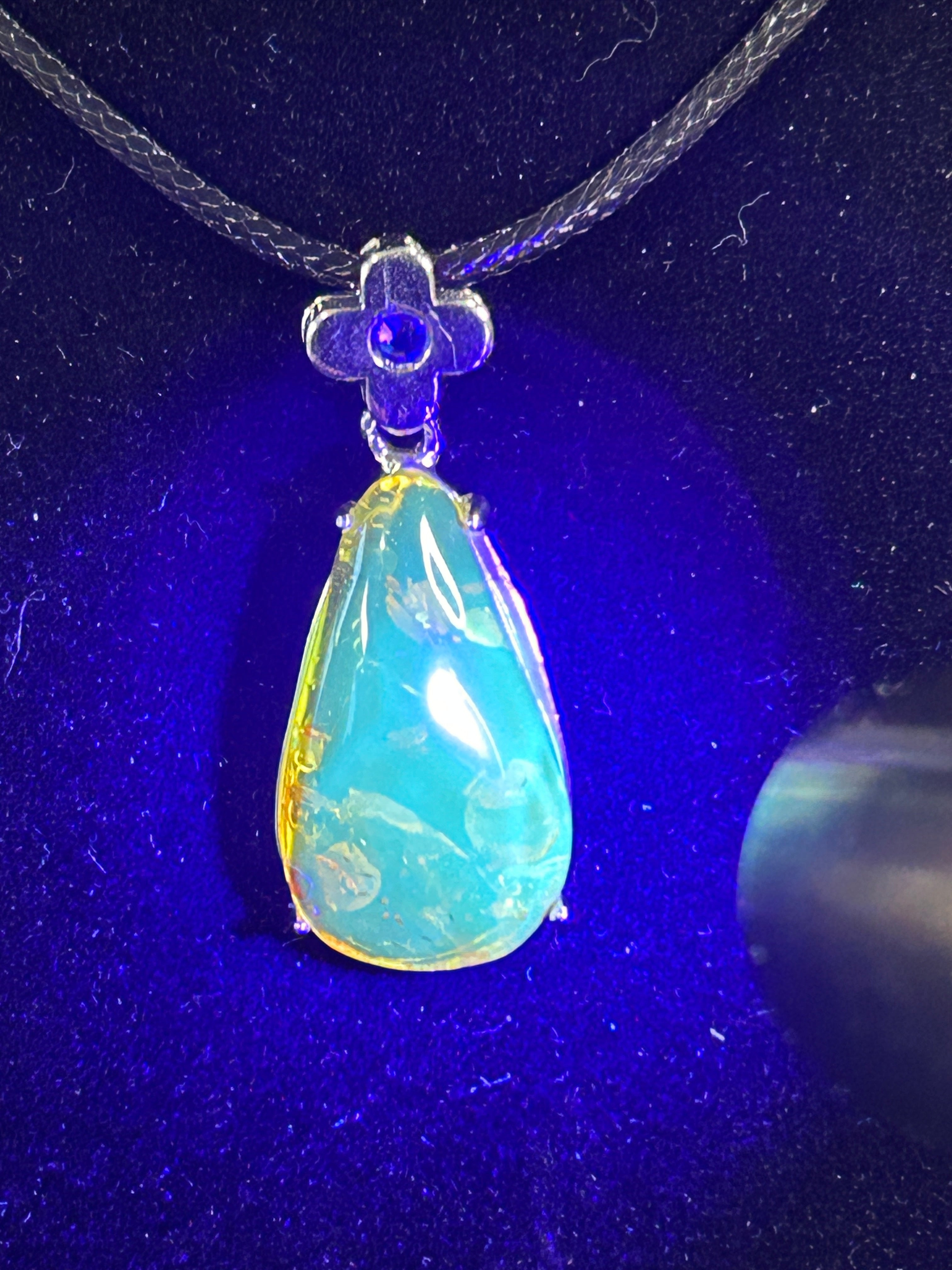 Large Genuine Amber Tear Drop Pendant.