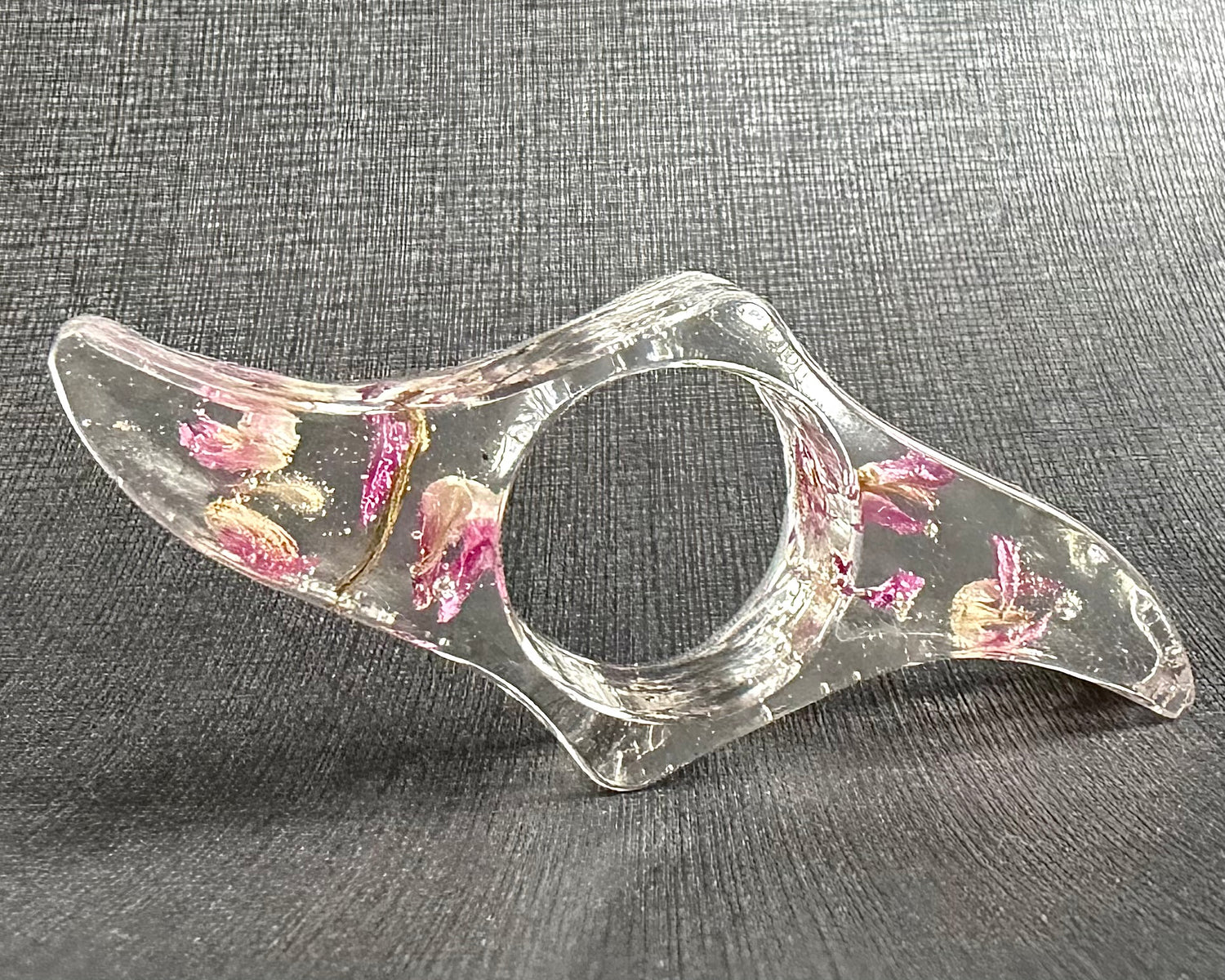 Resin with Gomphrena Globosa Thumb Page Holder