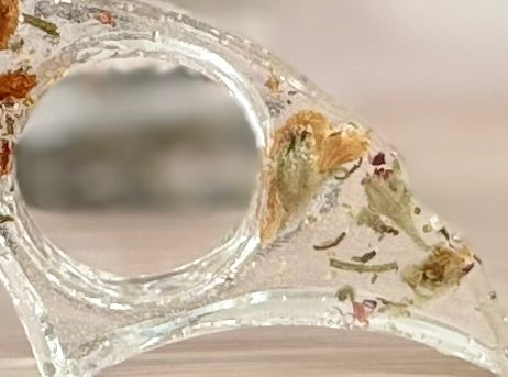 Resin with Jasmine Thumb Page Holder