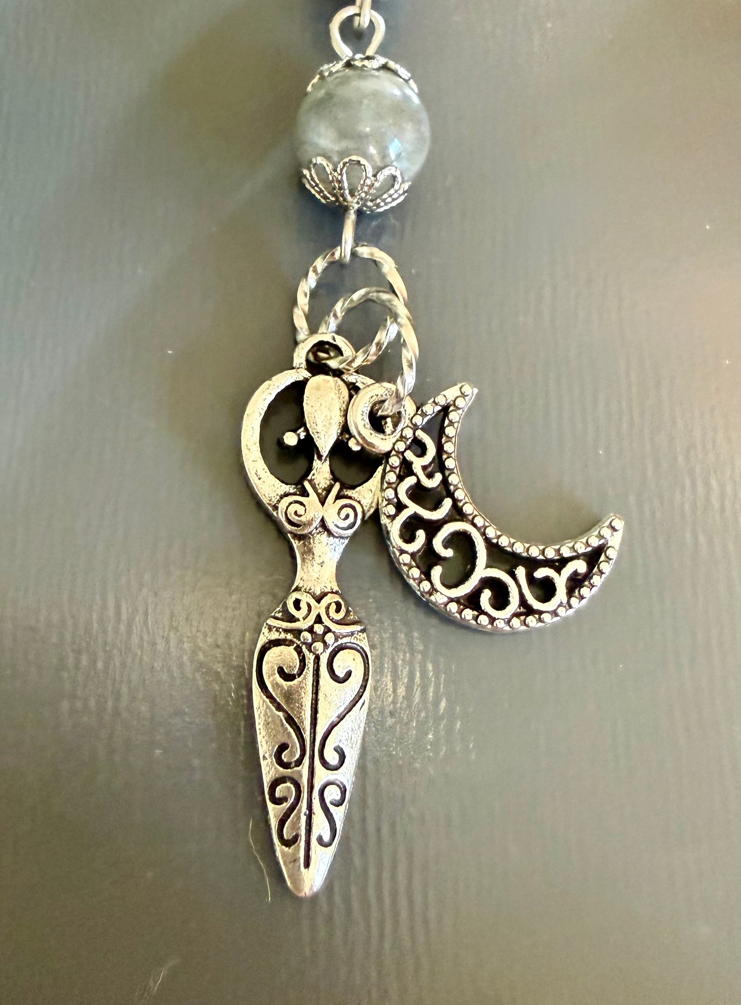 Witches Knot Pagan Devotional Prayer Beads with Labradorite and Moonstone.